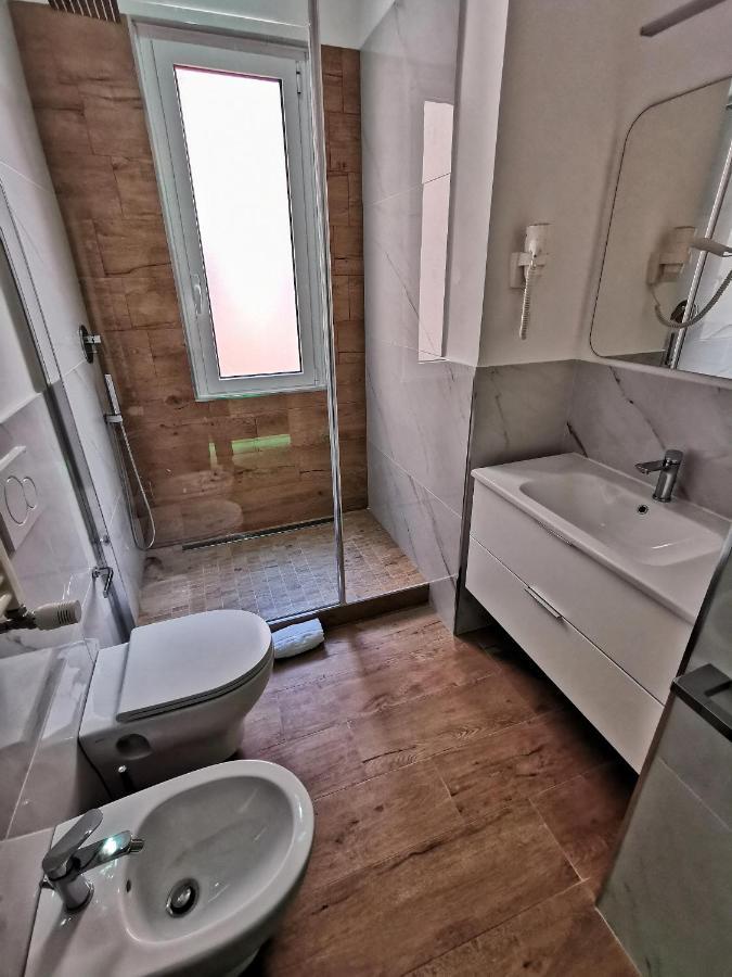 Il Mare Di Roma Deluxe Hotel Lido di Ostia Luaran gambar