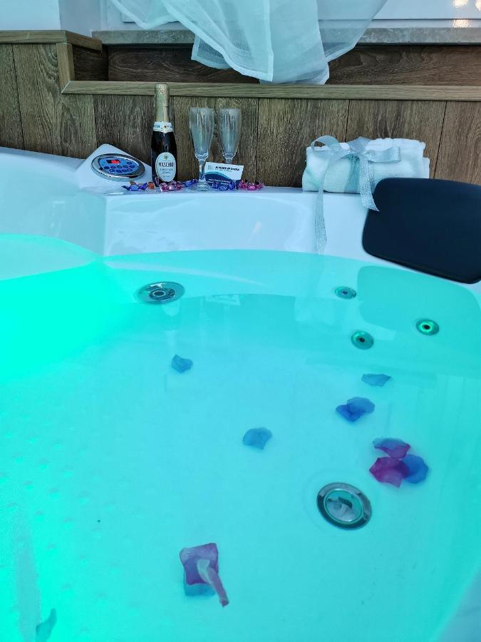 Il Mare Di Roma Deluxe Hotel Lido di Ostia Luaran gambar